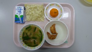 s-H28.5.25給食写真